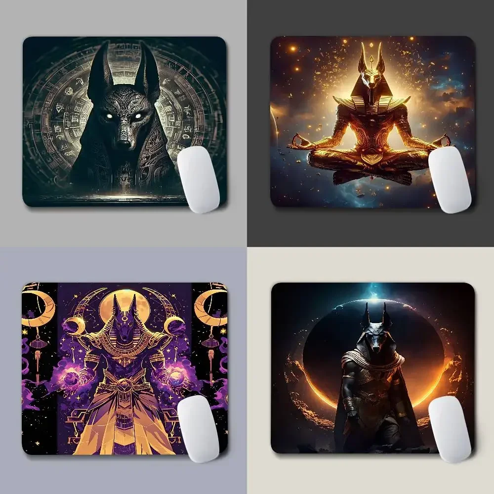لوحة ماوس صغيرة بتصميم أنوبيس  - مراجعة Gaming Keyboard Egypt وسعره